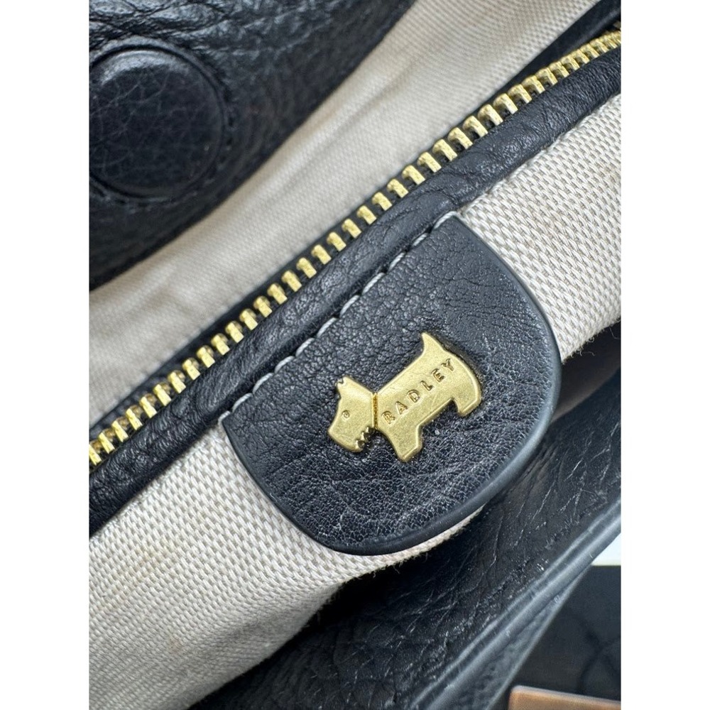 Radley London Kensignton Place Pebble Grain Leather Hobo Bag Black Gold Hardware - Picture 9 of 13